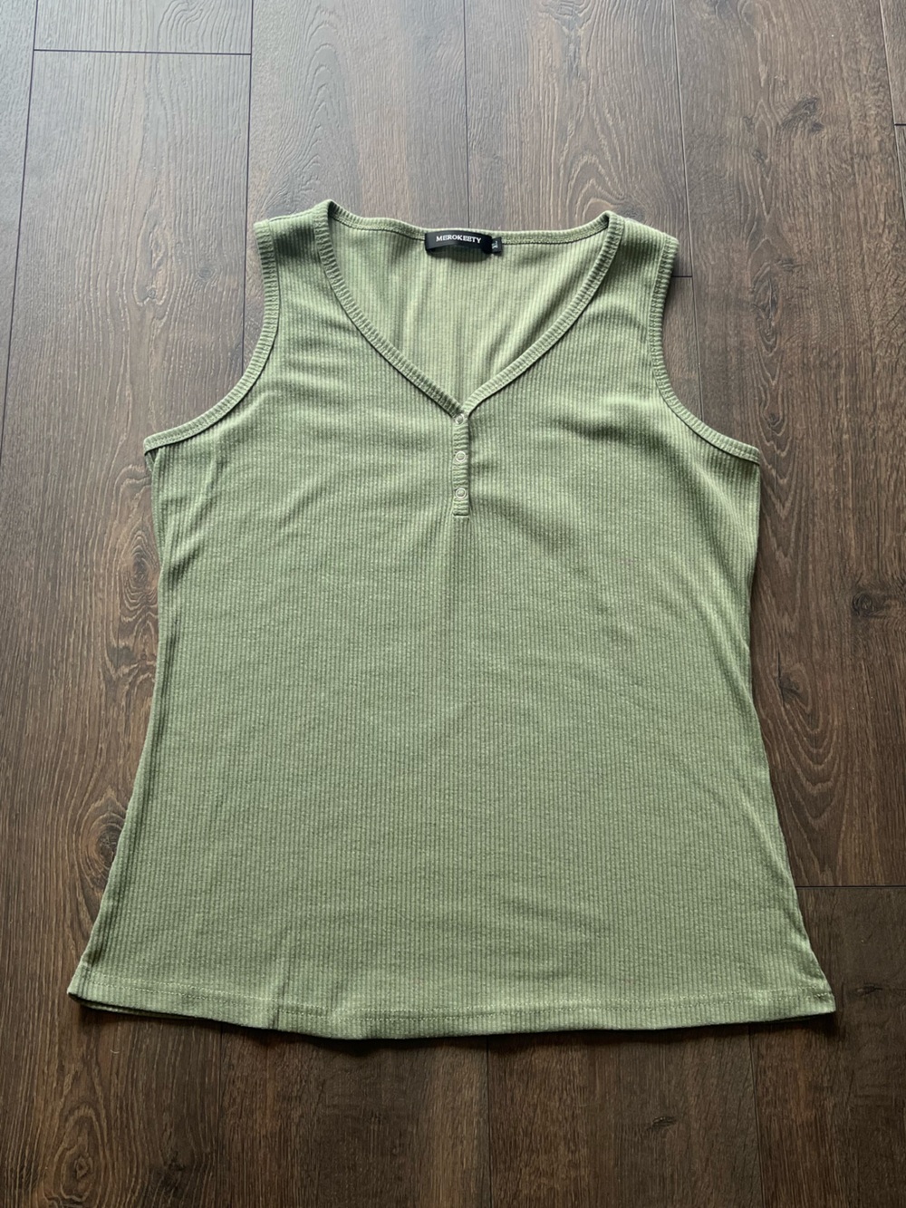 NWOT Merokeety Tank Top